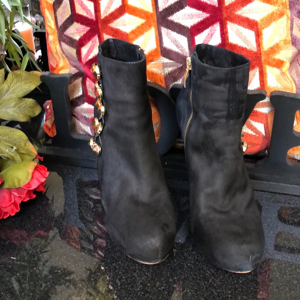 Vince Camuto
